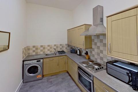 2 bedroom flat to rent, South Street, St. Andrews, Fife, KY16