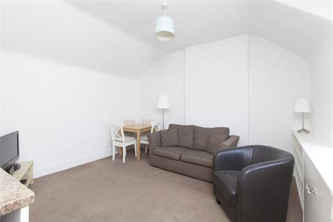 2 bedroom flat to rent, North Street, St Andrews, Fife, KY16