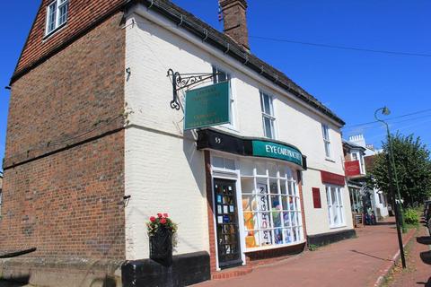 2 bedroom maisonette to rent, High Street, Lindfield, Haywards Heath, West Sussex, RH16 2HN