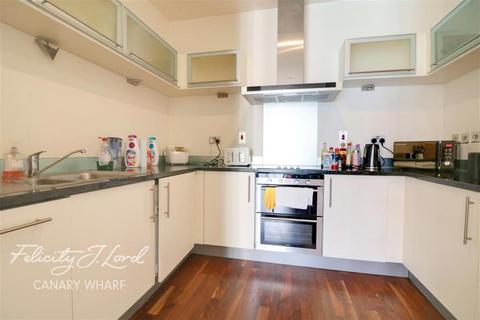 2 bedroom flat to rent, Discovery Dock, E14