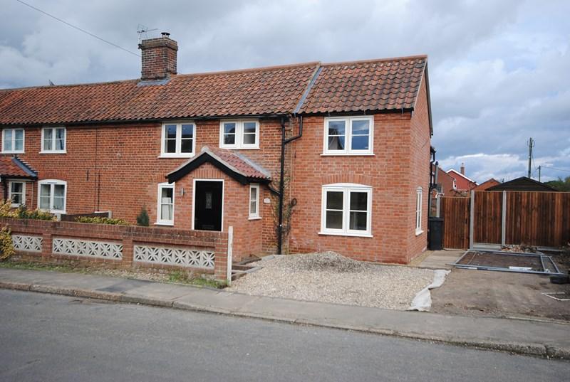 Barnham Broom Road, Wymondham, Norfolk, NR18 2 bed end of terrace house