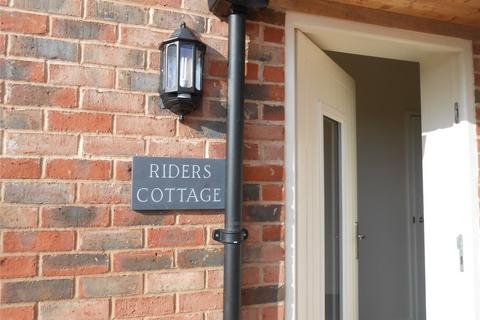 2 bedroom barn conversion to rent, Kilby Road, Wistow, Leicester