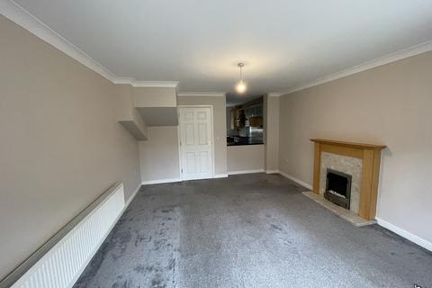 3 bedroom townhouse to rent, Progress Drive, Bramley, Rotherham S66