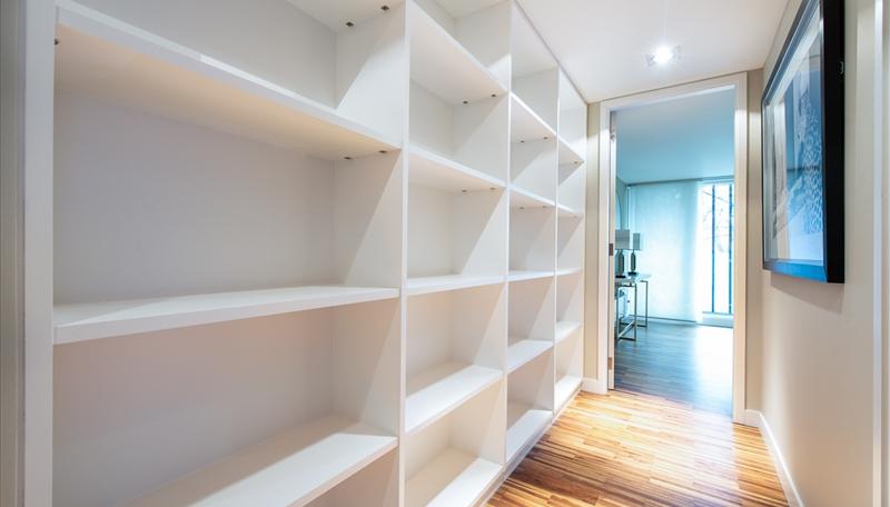 Apartment in South Kensington - More