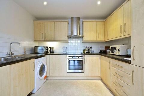 2 bedroom flat to rent - Berglen Court, 7 Branch Road, London, E14