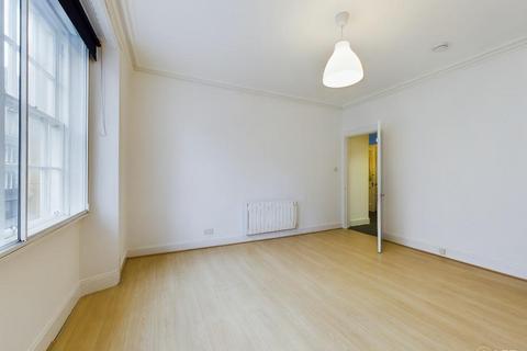 2 bedroom flat to rent, St Marys Street, Old Town, Edinburgh, EH1