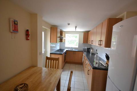 1 bedroom in a house share to rent - St Edwards Road, Earley, Reading, Berkshire, RG6 1NL