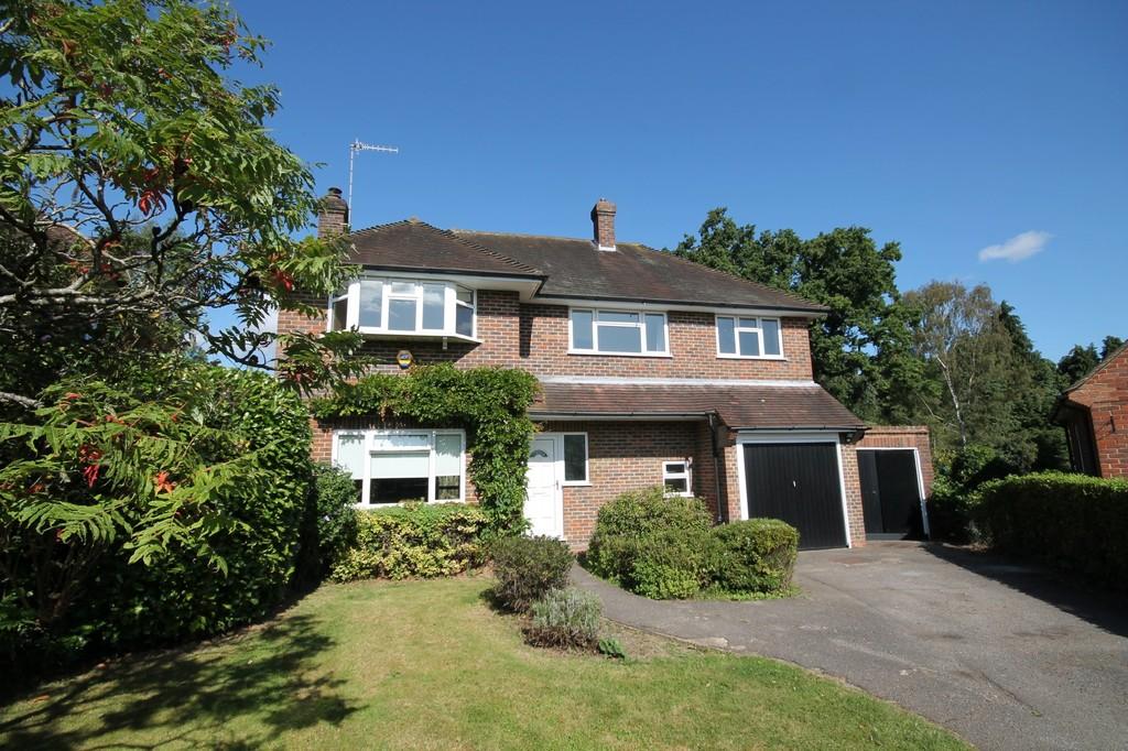 BENTSBROOK PARK, NORTH HOLMWOOD, RH5 4 bed detached house to rent £