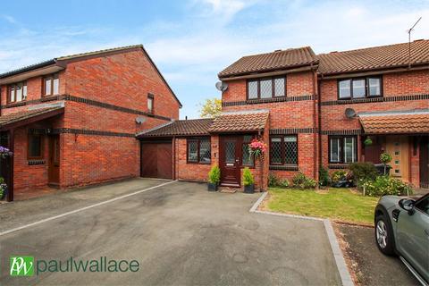 2 bedroom end of terrace house for sale, Faverolle Green, West Cheshunt