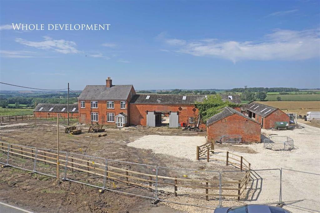 Stockerston Road, Uppingham Road, Blaston 4 bed barn conversion £300,000