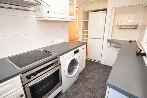 3 bedroom semi-detached house to rent, Yarningale Road, Birmingham B14