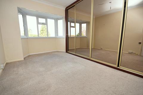 3 bedroom semi-detached house to rent, Yarningale Road, Birmingham B14