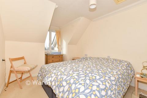 1 bedroom flat for sale, East Street, Hythe, Kent