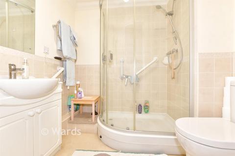 1 bedroom flat for sale, East Street, Hythe, Kent