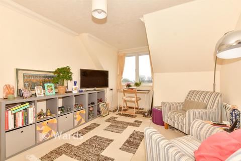 1 bedroom flat for sale, East Street, Hythe, Kent