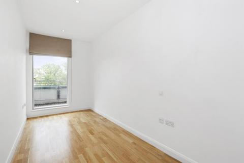 3 bedroom flat to rent, Fortune Green Road, West Hampstead, NW6