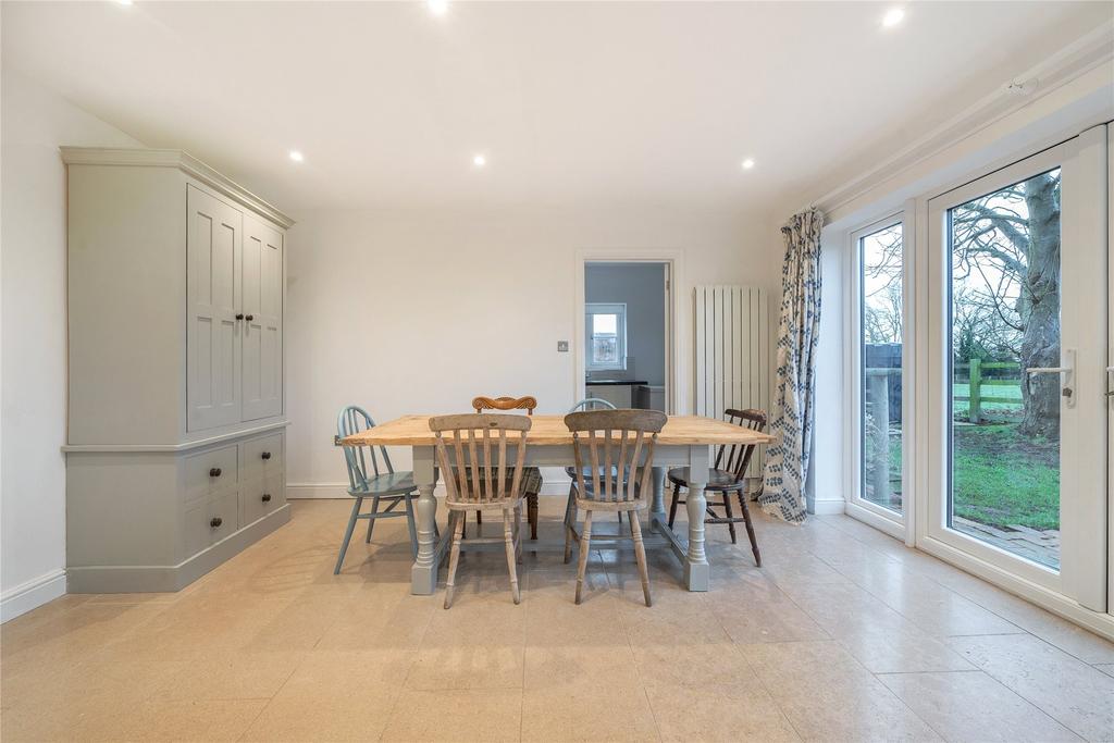 Kitchen/Dining Room