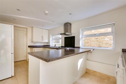 3 bedroom terraced house to rent, Khyber Road, London