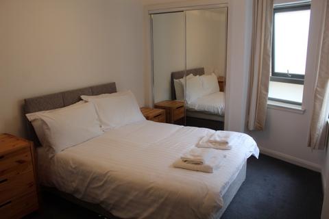 2 bedroom flat to rent, Queen Elizabeth Gardens, New Gorbals, Glasgow, G5