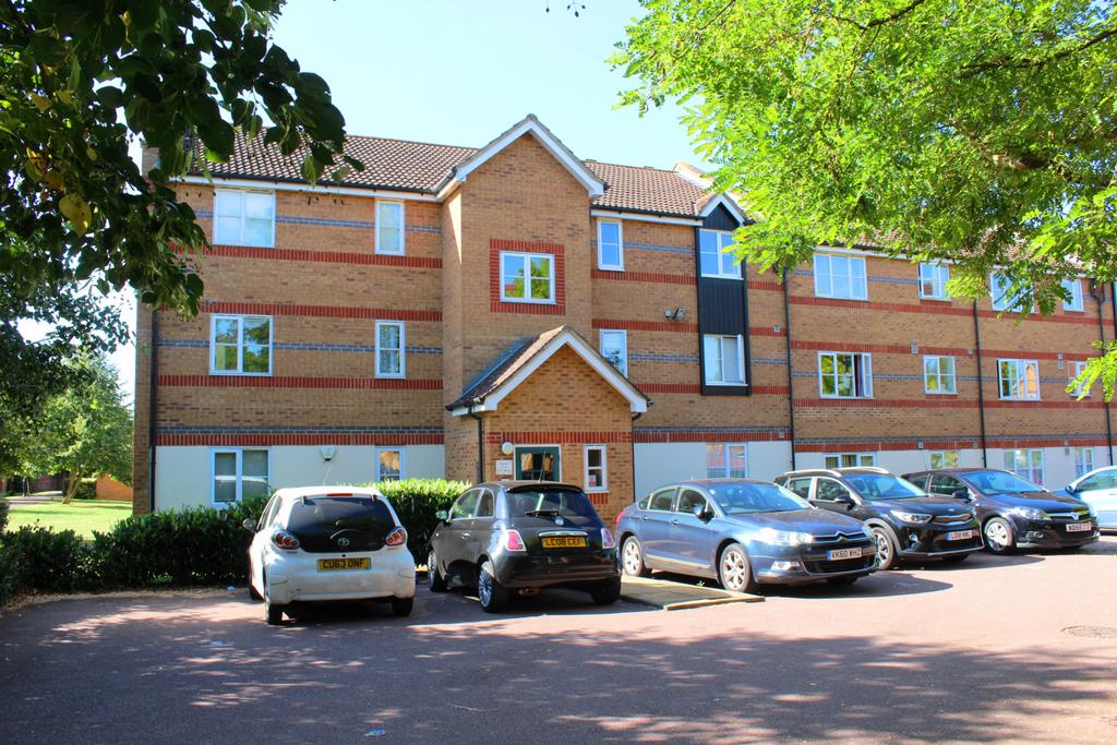 Large 2 Bedroom Flat - with en suite