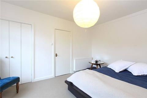 2 bedroom flat to rent, Clapham, London SW4