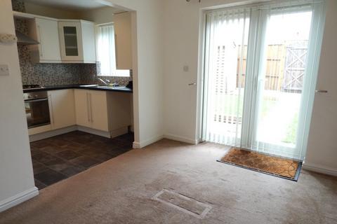 3 bedroom end of terrace house to rent, Progress Grove, Huntington