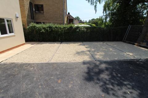 undefined, Upper Road Flat B, Kennington, Oxford