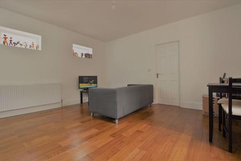 2 bedroom flat to rent - 33a Kelso Street