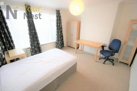 4 bedroom house share to rent, Room 1, Estcourt Terrace, Leeds, LS6 3EA