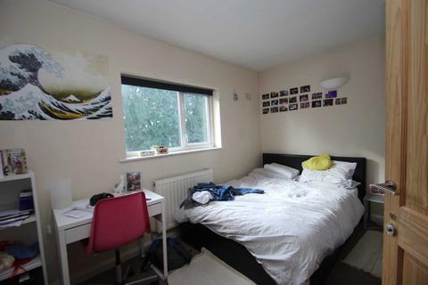 4 bedroom terraced house to rent - Parsons Place, Off Divinity Road, East Oxford *Student Property 2023*
