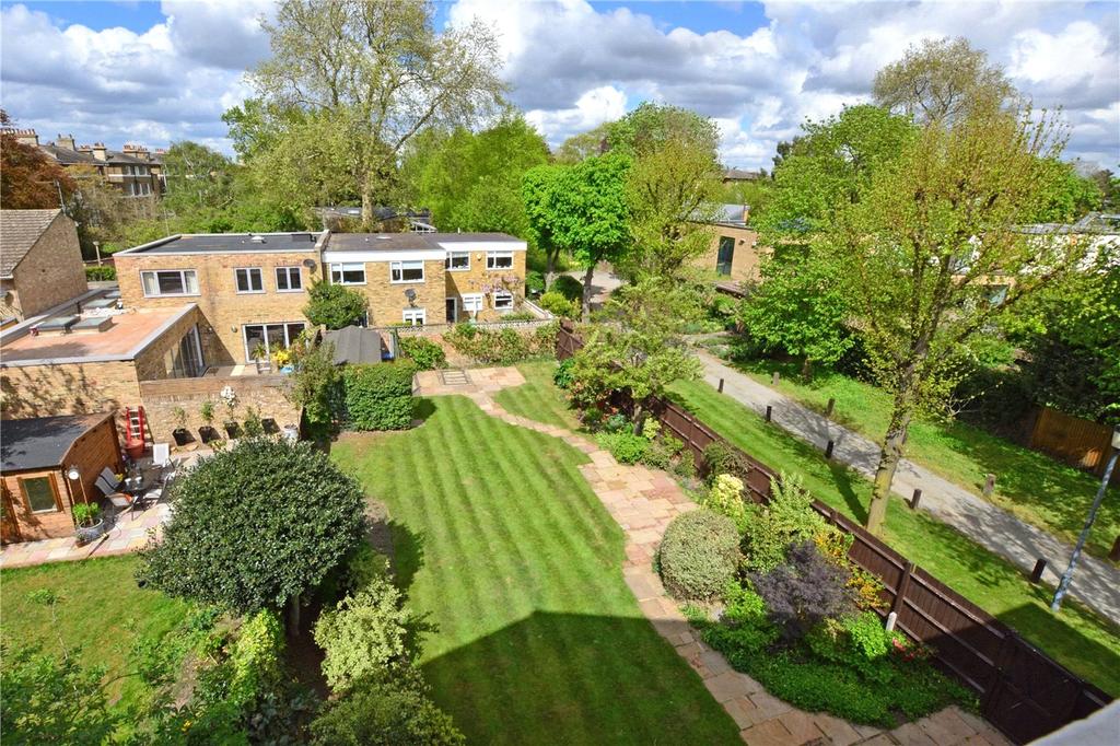 Shooters Hill Road, Blackheath, London, SE3 7 bed semidetached house