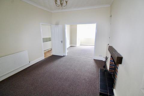 2 bedroom end of terrace house to rent, Carmarthen Road  Swansea