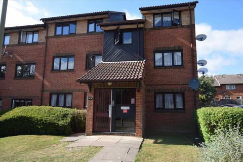 1 bedroom apartment to rent, Gatting Close, Pavilion Way, Edgware