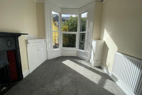 3 bedroom terraced house to rent, Edleston Rd, Crewe