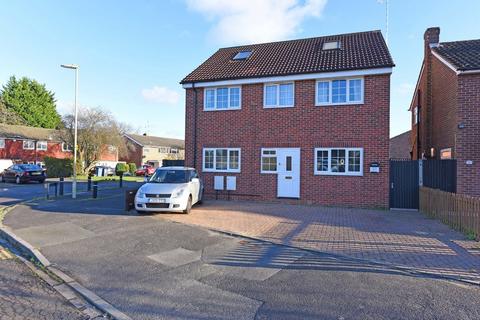 Flat 2, 18 Myrtle Drive, Blackwater, Camberley, GU17 0JL