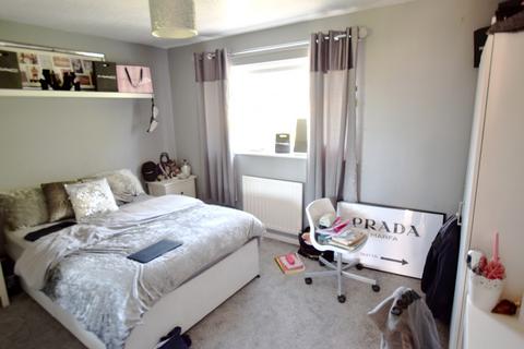 4 bedroom detached house to rent, Regent Drive, Bournemouth, Dorset