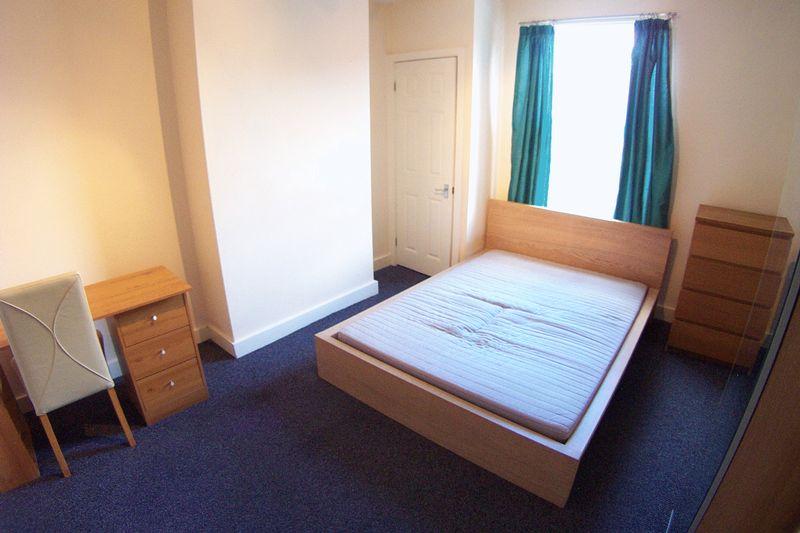 House in Leeds - View 5