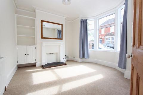 3 bedroom terraced house to rent, Toronto Road, Exeter