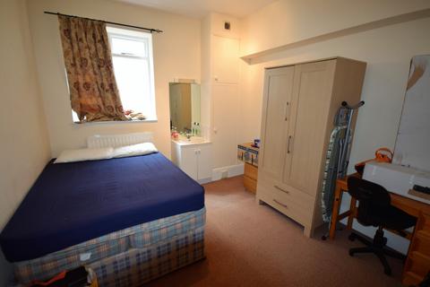 4 bedroom flat to rent, Scotch Street, Carlisle