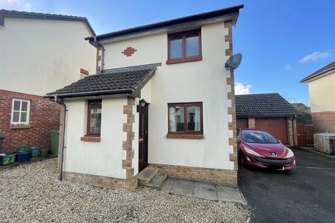 2 bedroom detached house to rent, Hele Rise, Roundswell, Barnstaple, Devon, EX31