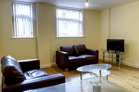 2 bedroom flat to rent, 9 Calais House, 30 Calais Hill, Leicester