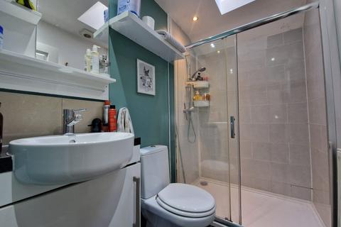 2 bedroom cottage to rent, Church View, Rugeley, WS15 1DZ