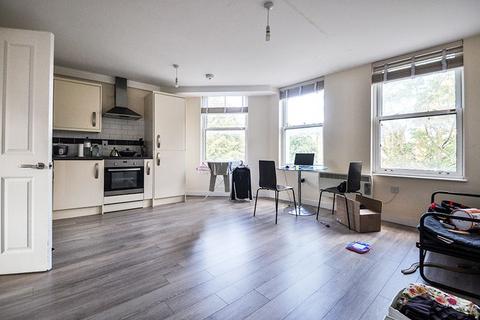 1 bedroom flat to rent, Holloway Road, London, N7