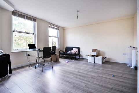 1 bedroom flat to rent, Holloway Road, London, N7