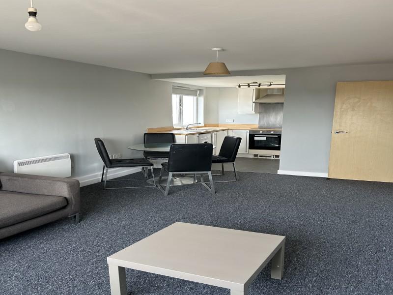 Apartment in Nottingham, Nottinghamshire - View 2