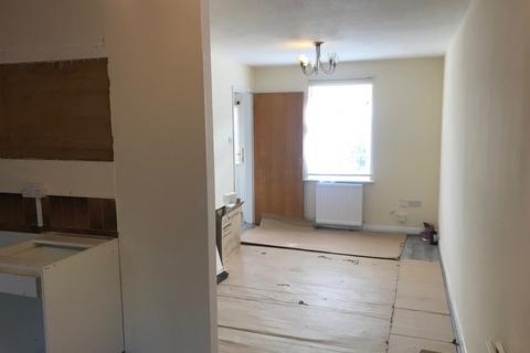 2 bedroom mews to rent, Teal Close, West Beckton, London, E16