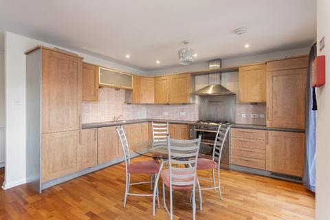 2 bedroom flat to rent, Portland Gardens, The Shore, Edinburgh, EH6