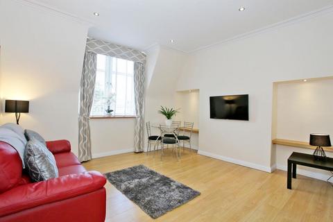 2 bedroom flat to rent, Great Northern Road, Second Floor Right, AB24