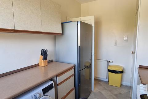 3 bedroom flat to rent, Craigievar Crescent, Garthdee, Aberdeen AB10