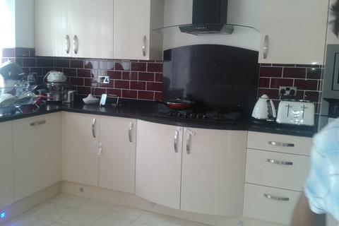 undefined, Walmer Street M14